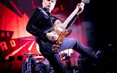 COMMENT DÉPOUSSIÉRER DES HITS…